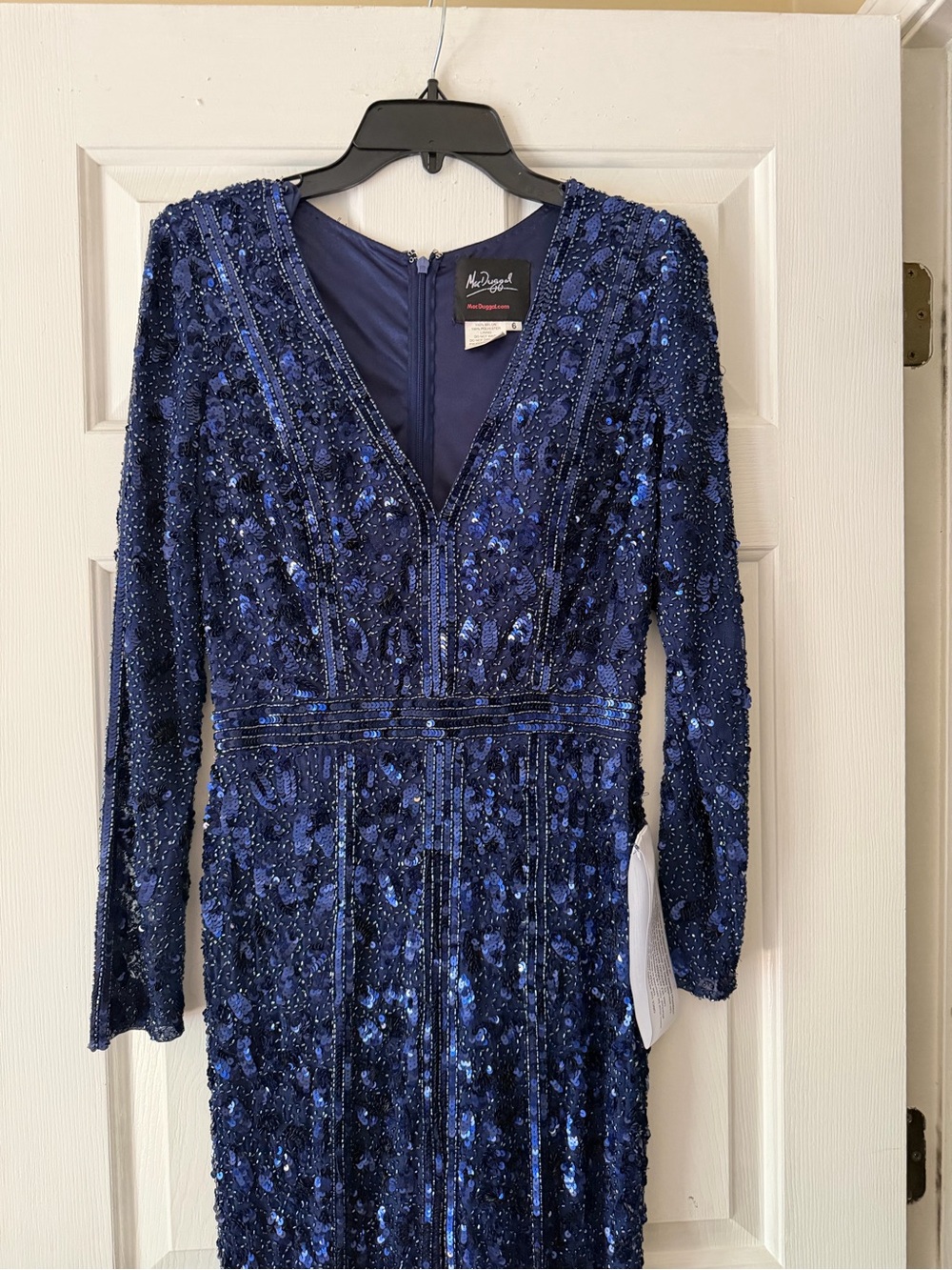 Mac Duggal embellished evening gown, size 6, midnight navy blue, formal - Picture 7 of 11